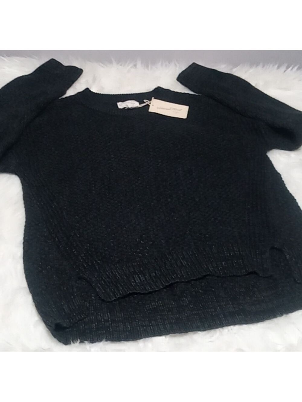 𝅺Universal Thread Pullover Sweater - Picture 9 of 10